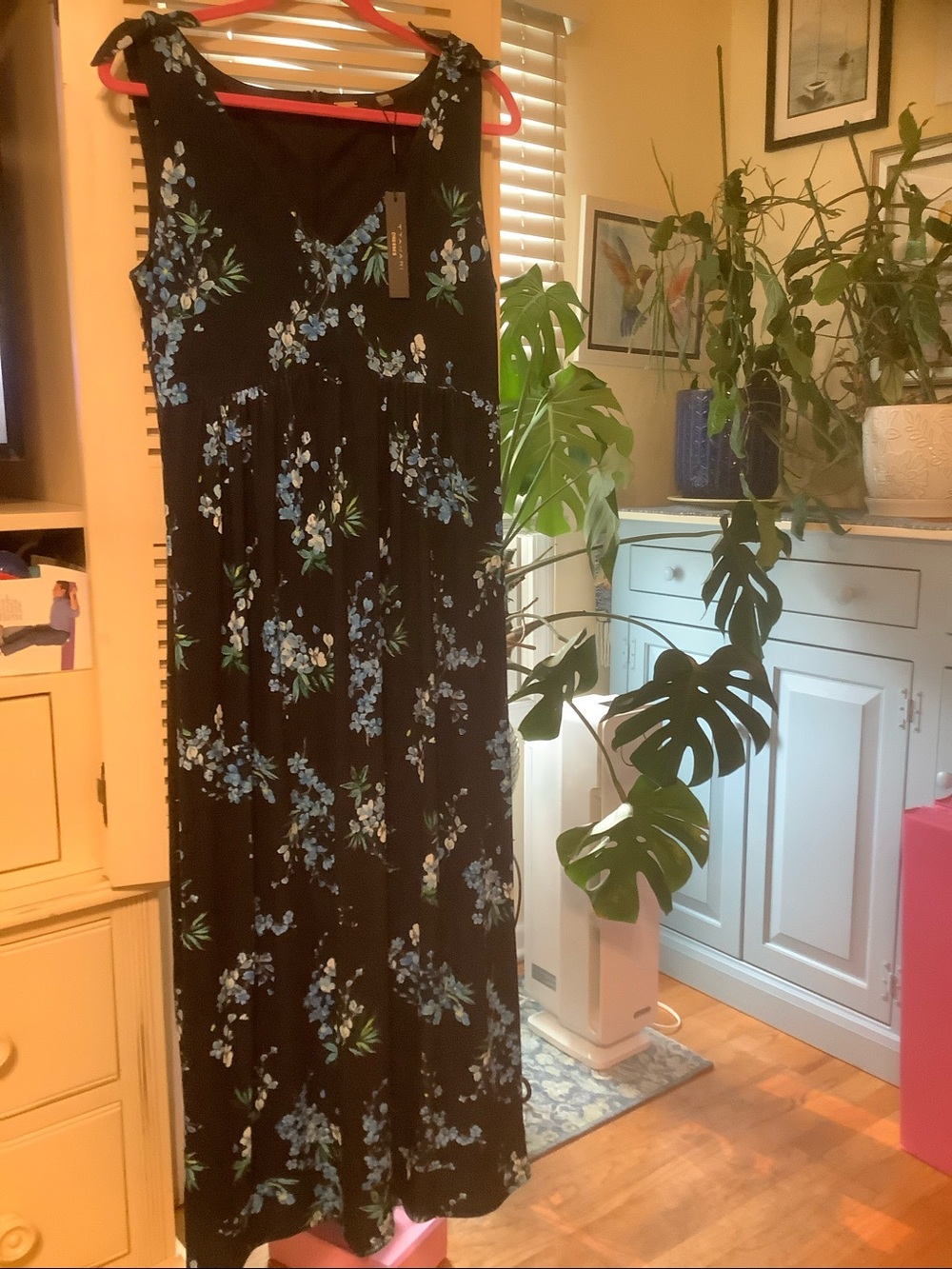 Tahari Navy blue Floral Sleeveless Dress